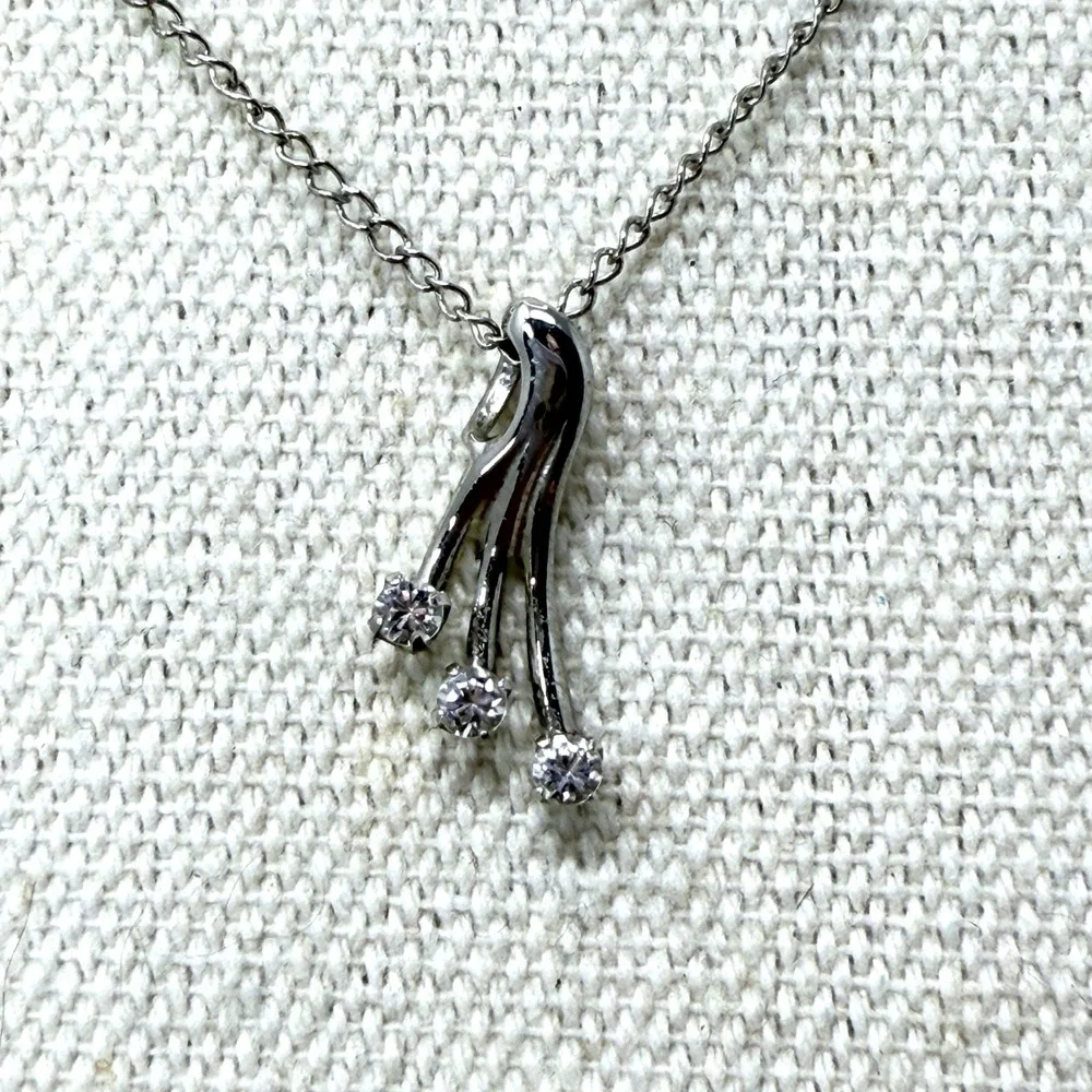 Marvel Sterling Silver Three Drop Pendant Necklace Simple Minimal Dainty‎